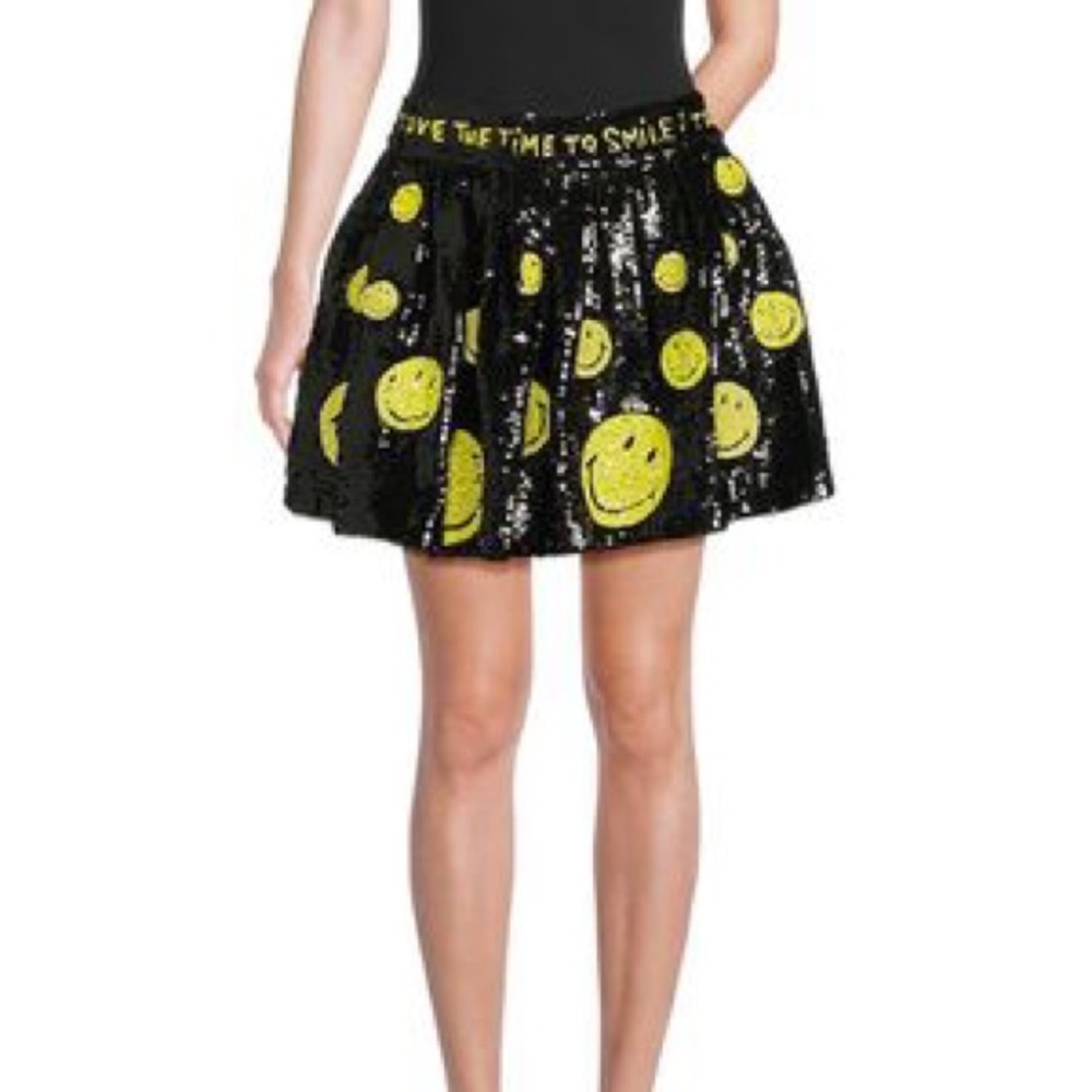 NWT Alice and Olivia Smiley Face Skirt